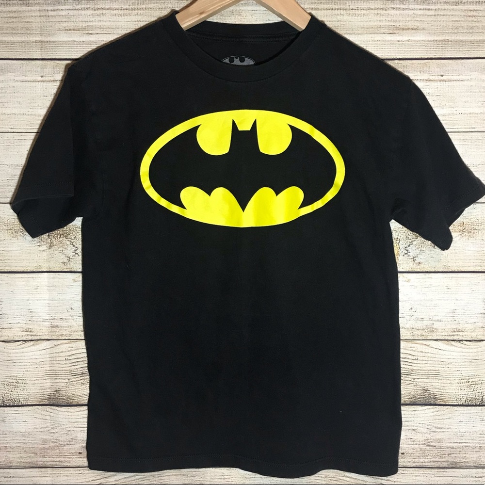 2nd Batman shirt! EUC Boys size L